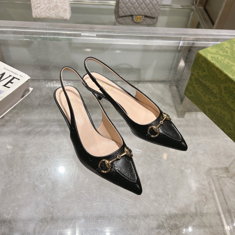 G*u*i sandals